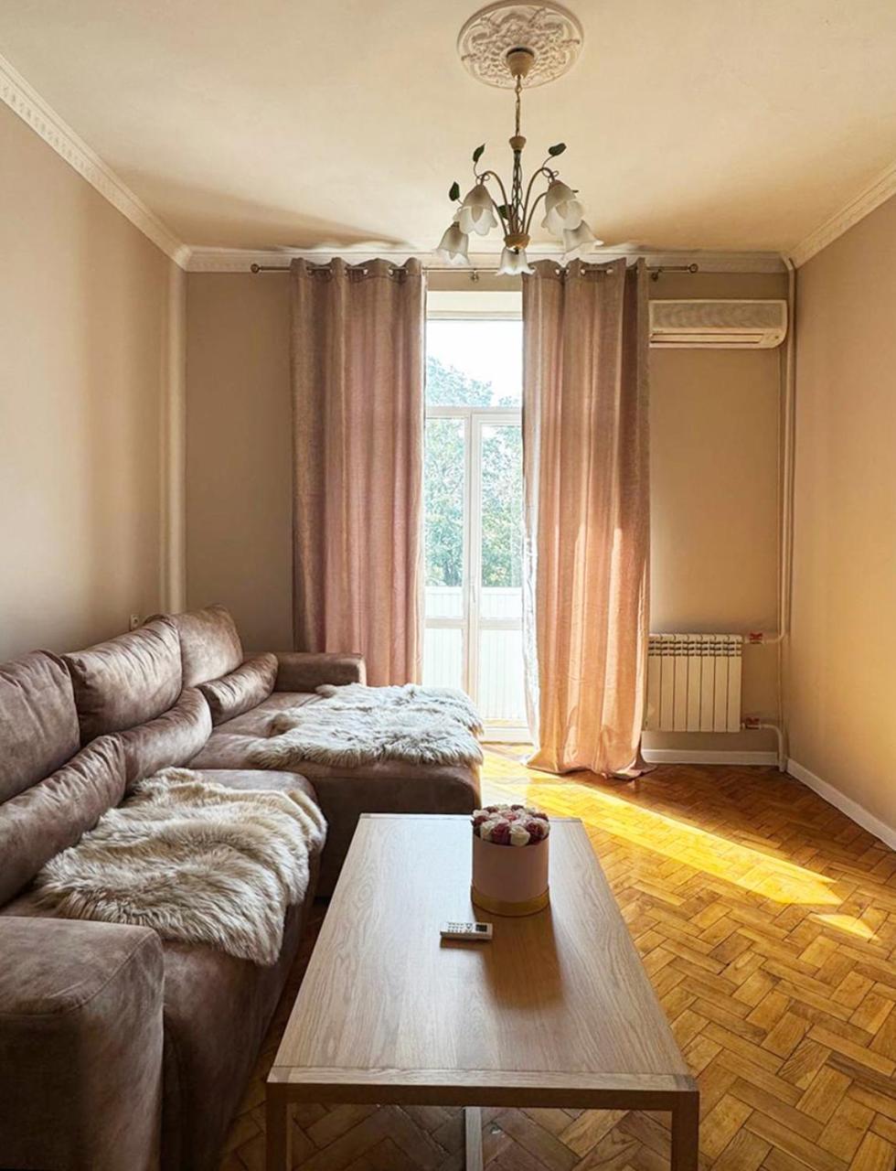 Ultra Central Nice Ap Chisinau Bagian luar foto
